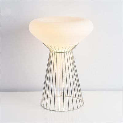 Modern Minimalist Table Lamp with Geometric Design