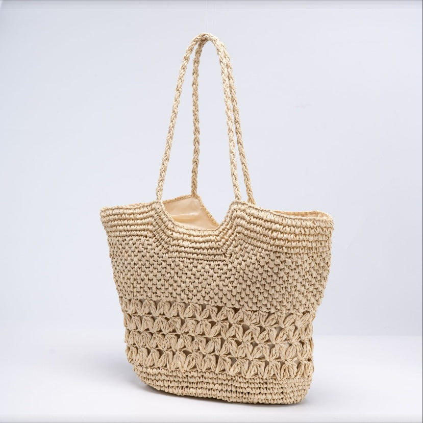 Handcrafted raffia shopping bag with unique structure Kalsten