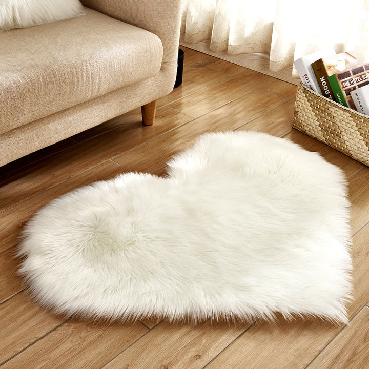Plush Heart-Shaped Area Rug Kalsten