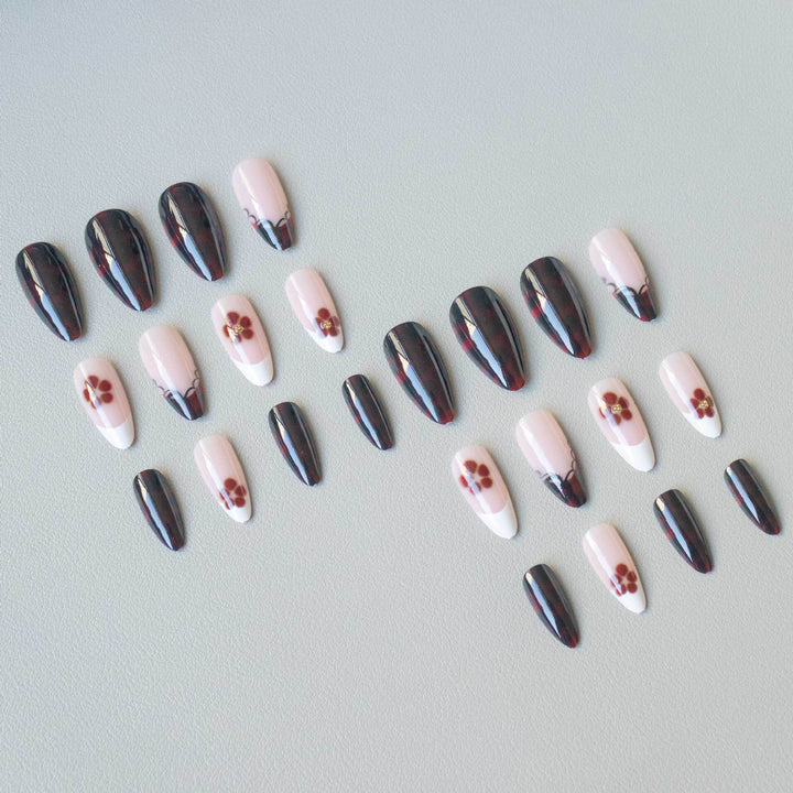 Elegant Floral Nail Art Design Kit
