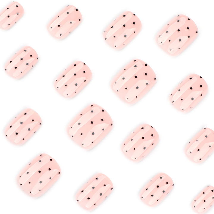 Artful Nail Art with Modern Dot Patterns Kalsten