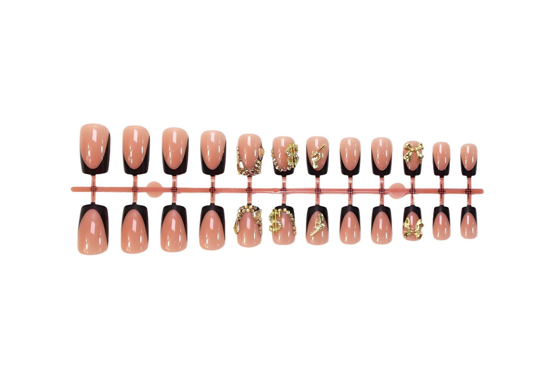 Artificial nail set with luxurious 3D decorations and elegant glitter details Kalsten