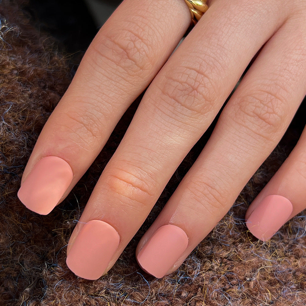 Artificial nail art with matte finish Kalsten