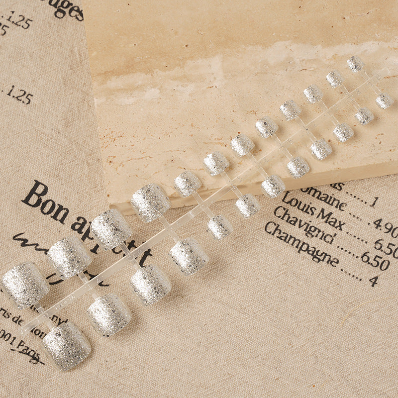 Premium Glittery Press-On Nail Kit Kalsten