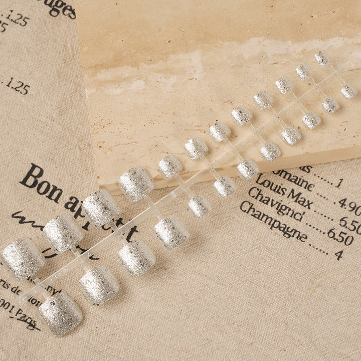 Premium Glittery Press-On Nail Kit Kalsten