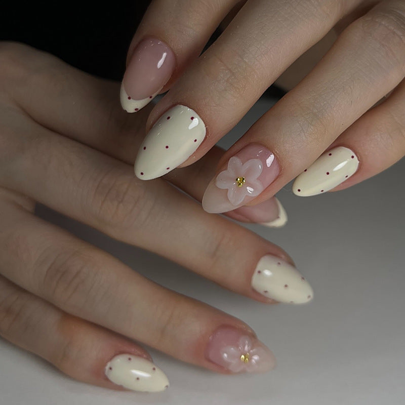 Creative nail art set with floral accents and glitter Kalsten