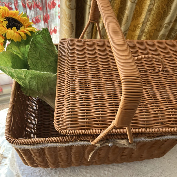 Elegant Woven Picnic Basket Kalsten