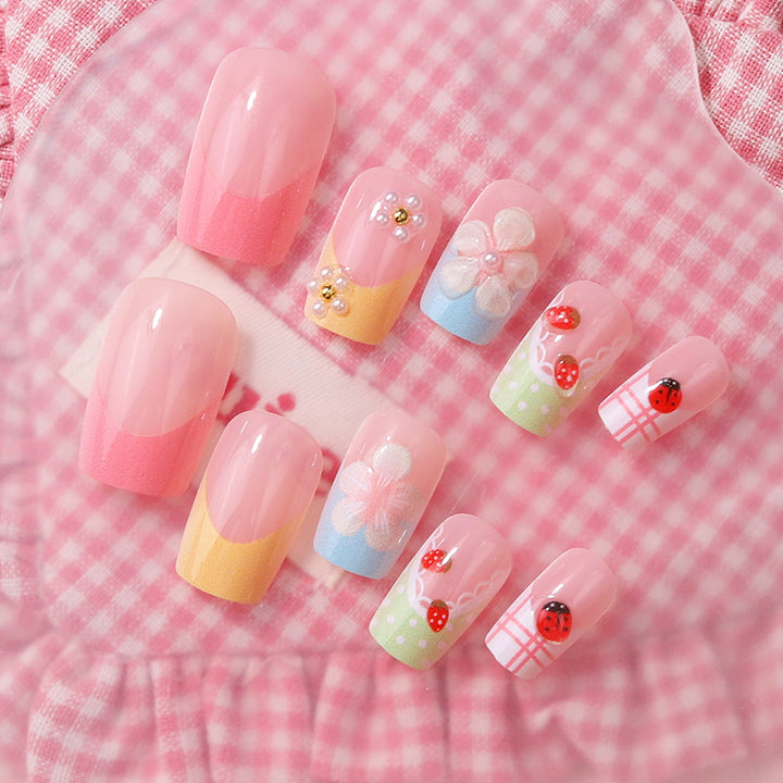 Floral Press-On Nail Art Set Kalsten