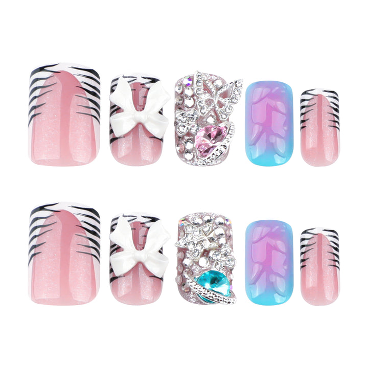 Artistic Nail Art with Glitter and 3D Details Kalsten