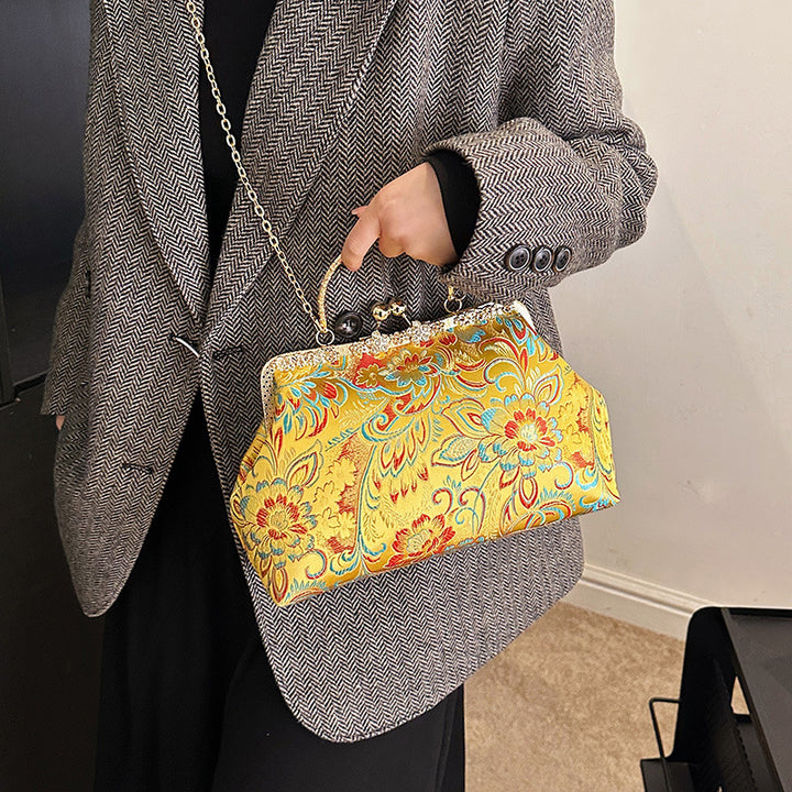 Vintage Floral Clutch Bag