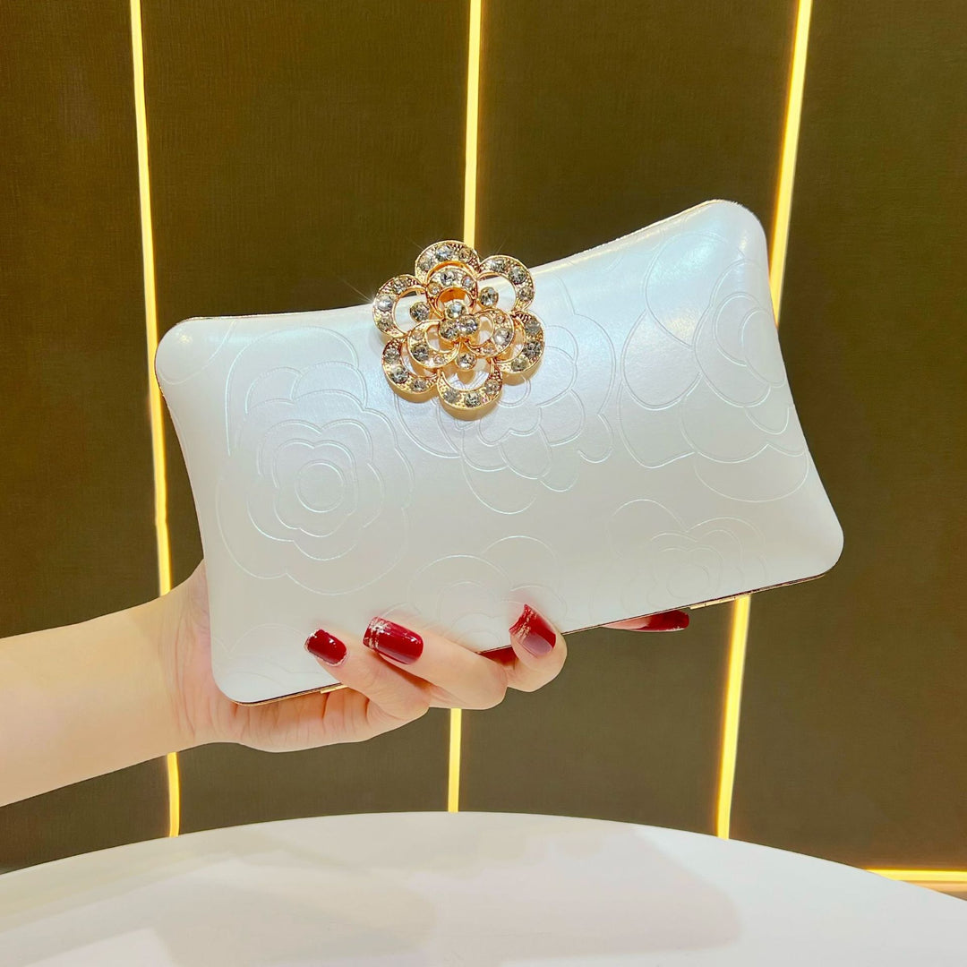 Elegant Floral Embellished Evening Clutch