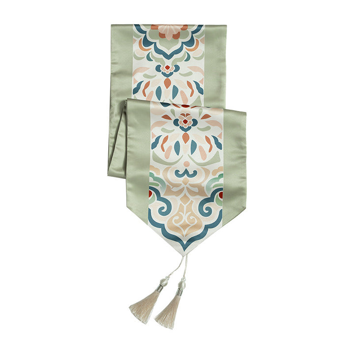 Decorative table runner with oriental tile pattern and tassels Kalsten
