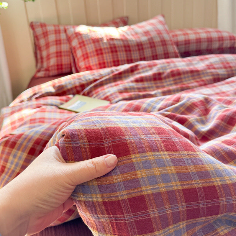 Bedding set made of cotton gauze with fine check pattern and washed vintage finish