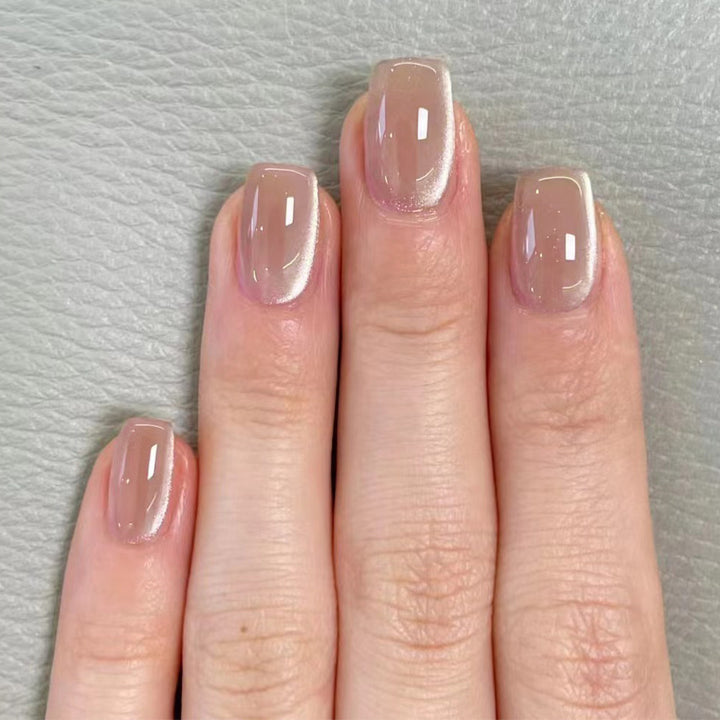 Artificial nail extensions with glossy finish Kalsten