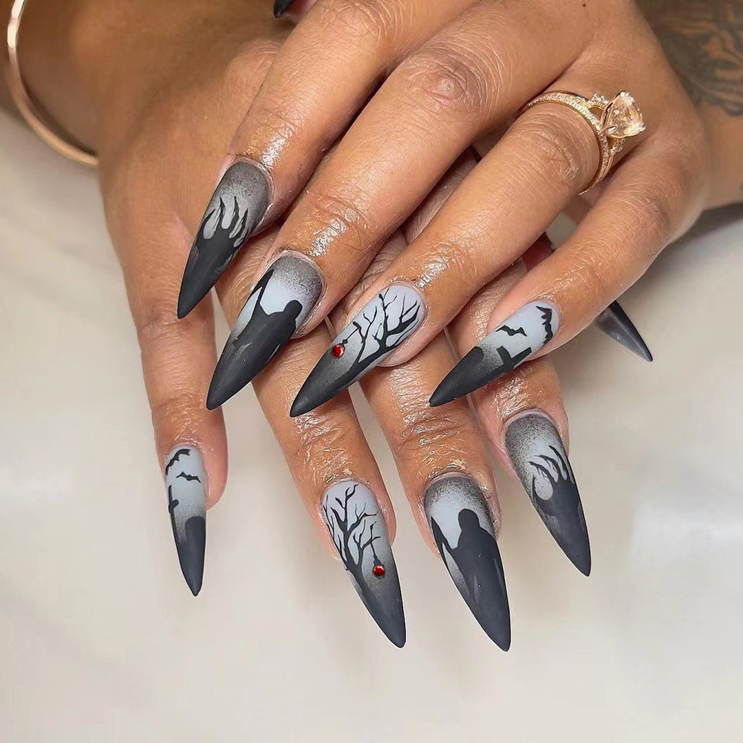 Nail art set with detailed floral designs Kalsten
