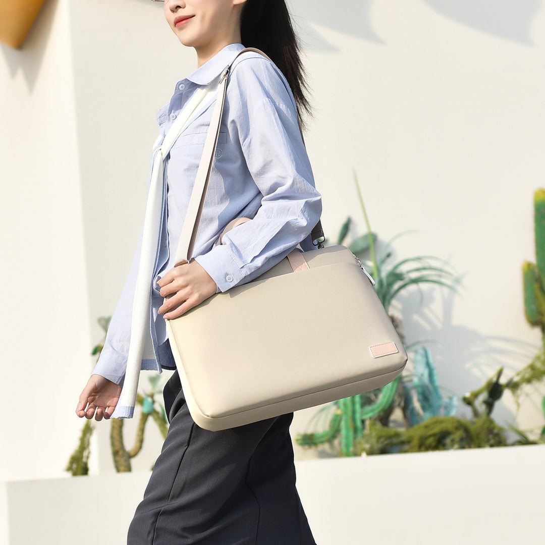 Laptop bag with practical shoulder strap and durable material Kalsten