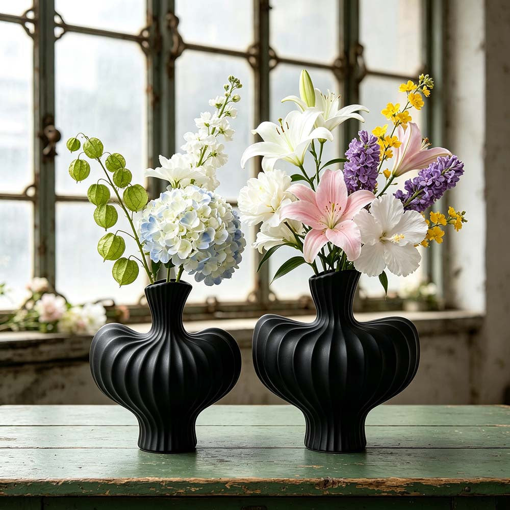 Sculptural Decorative Centerpiece Vase Kalsten