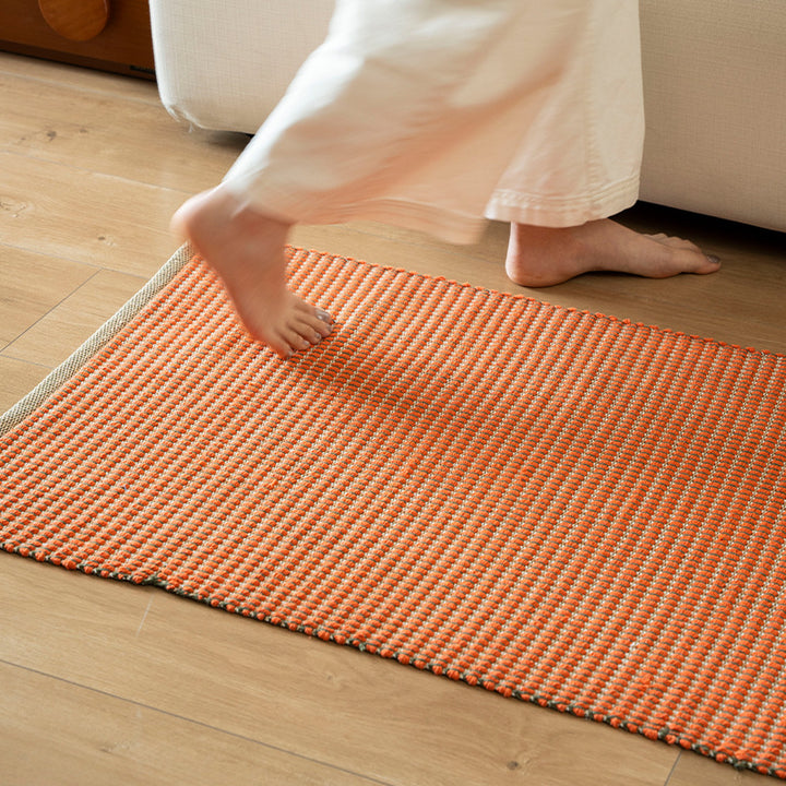 Braided outdoor and bath mat made of PVC for entryway and terrace