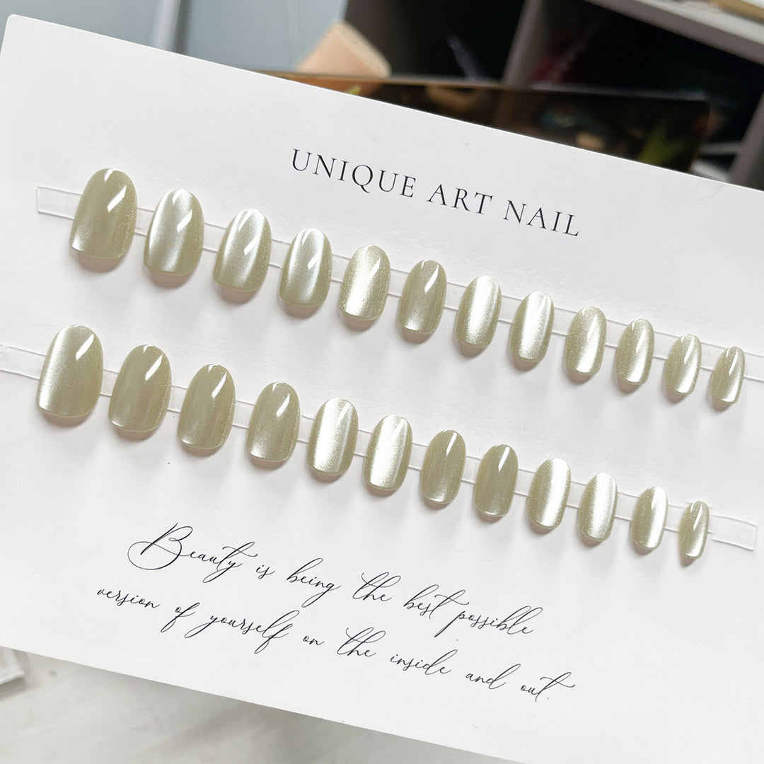 Shimmering Glitter Press-On Nail Set