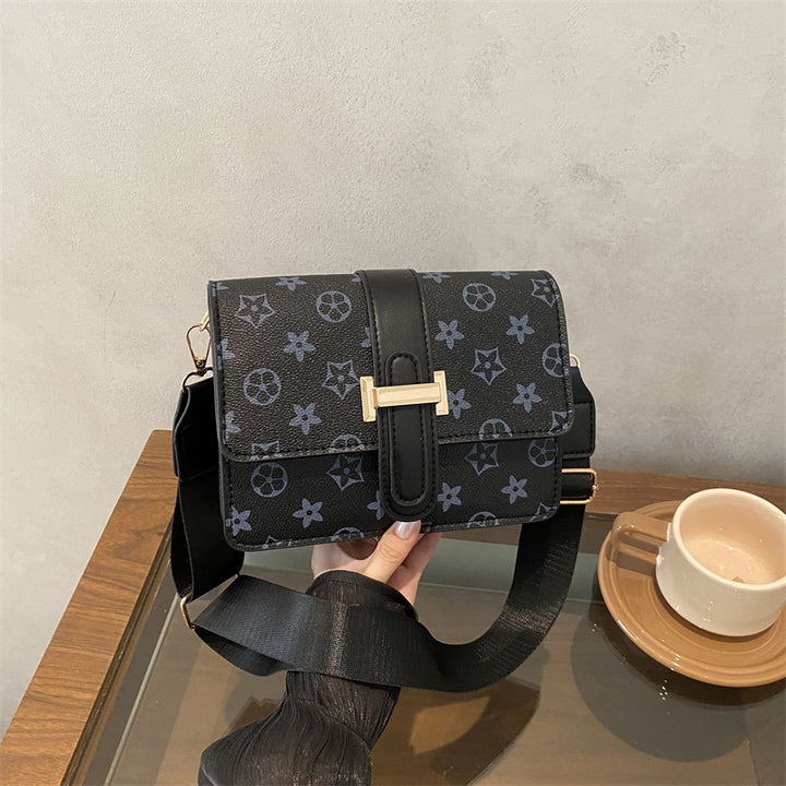 Elegant Designer Crossbody Handbag