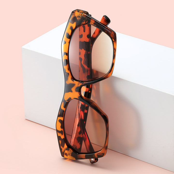 Women's fashionable sunglasses in striking leopard pattern Kalsten