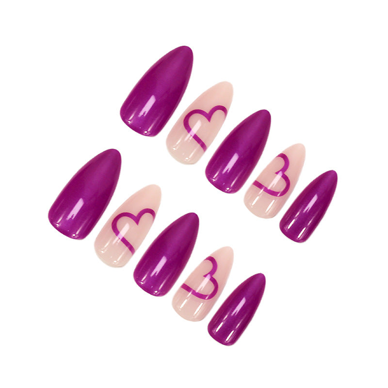 Artificial nail set with romantic heart design and glamorous accents Kalsten