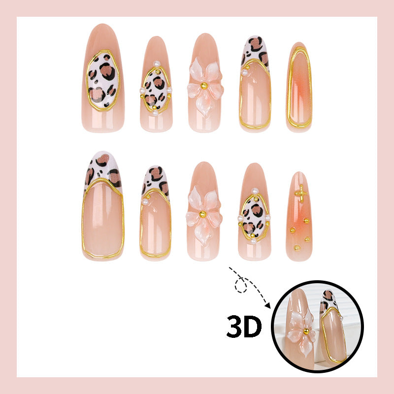 Nail art set with floral and animal accents Kalsten