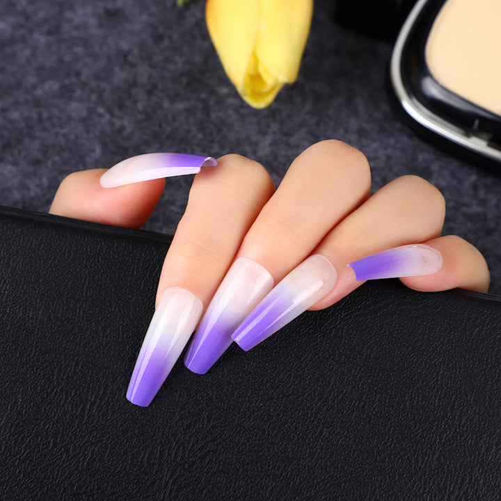 Artificial nails in elegant ombre design Kalsten