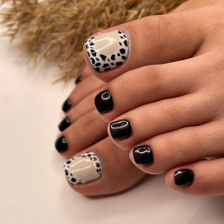 Stylish animal print artificial nails Kalsten