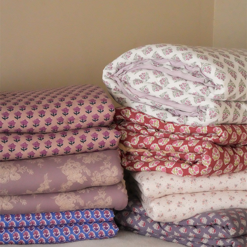 Children's bedding set made of cotton percale with fine floral block print