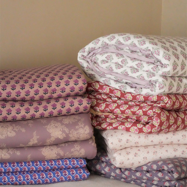 Children's bedding set made of cotton percale with fine floral block print
