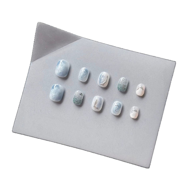 Artistic Press-On Nail Art Set with Ocean-Inspired Design