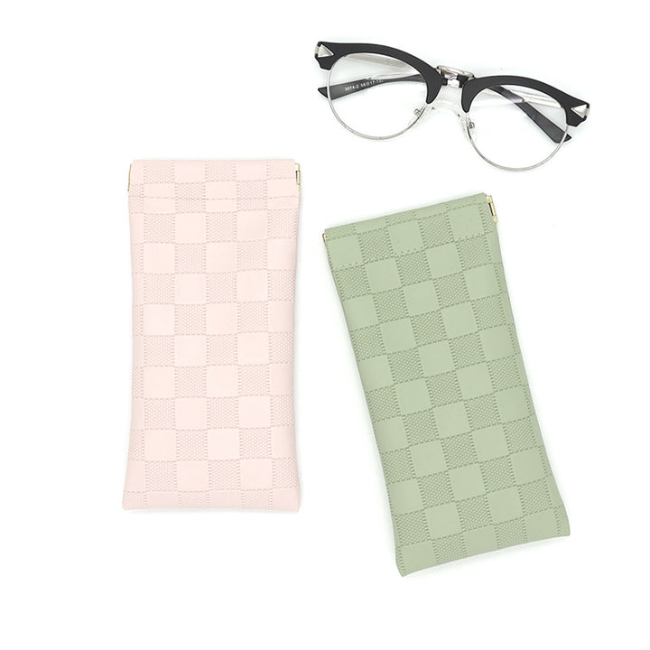 Fashionable Checkered Pouch Kalsten