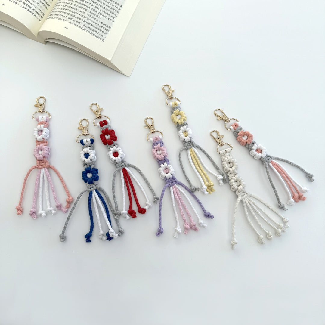 Macrame Keychain with Tassel Kalsten