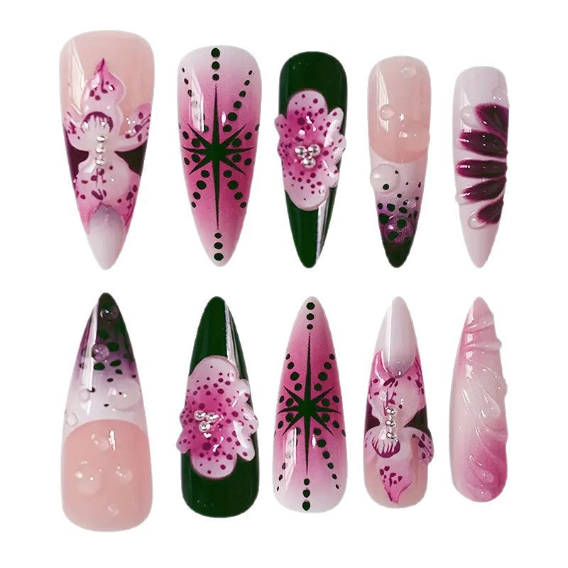 Artistic Prominent Nail Art Kalsten