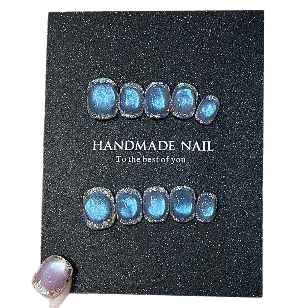Handmade art nails with shimmering effects Kalsten