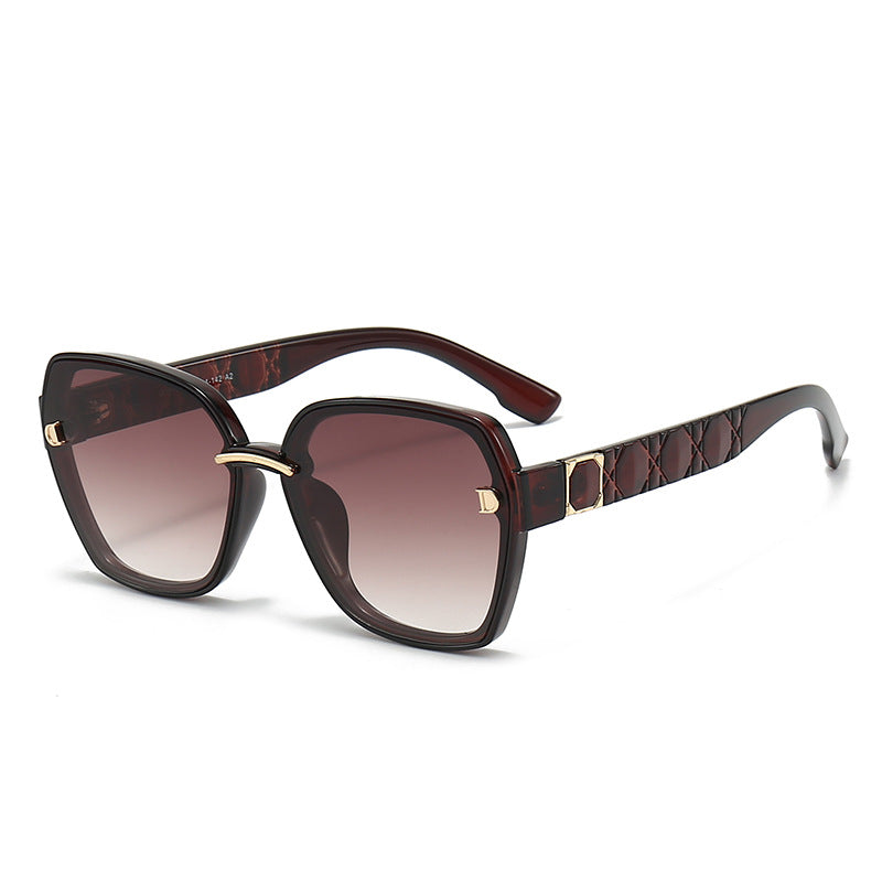 Ladies' sunglasses with a stylish, square frame and elegant details Kalsten