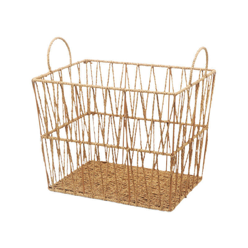 Decorative storage basket made of woven natural material Kalsten