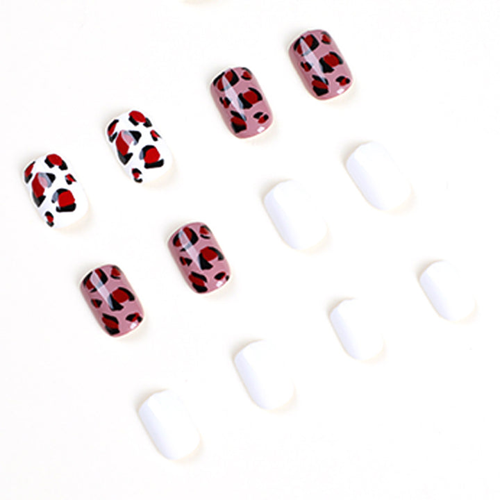 Artful Nail Art with Leopard Patterns Kalsten