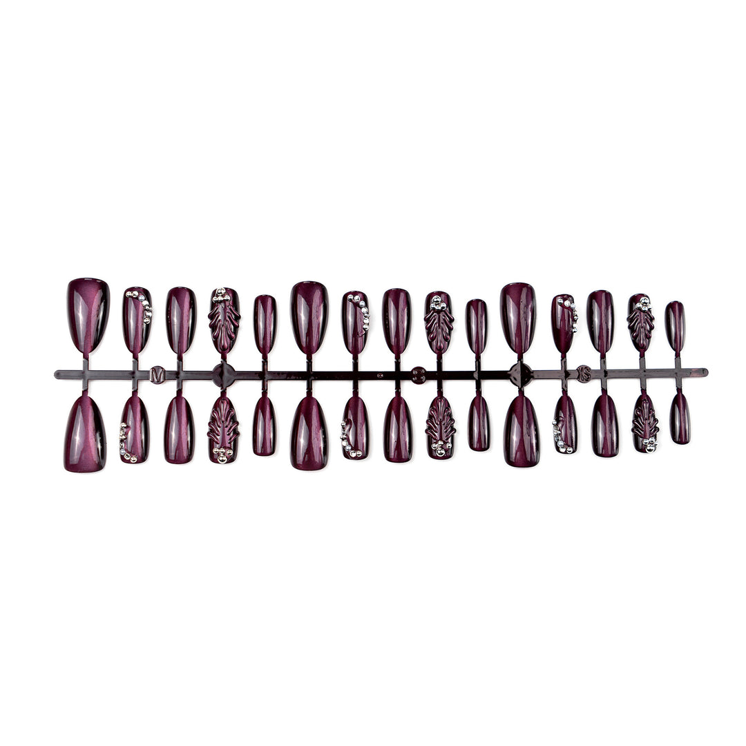 Glossy Pointed Press-On Nail Art