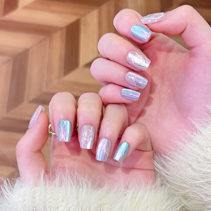 Artistic Nail Tips with Floral Design Kalsten