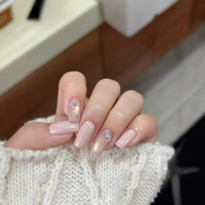 Elegant Press-On Nail Enhancements with Decorative Strass