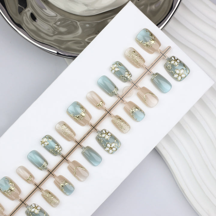 Decorative Floral Press-On Nail Set Kalsten