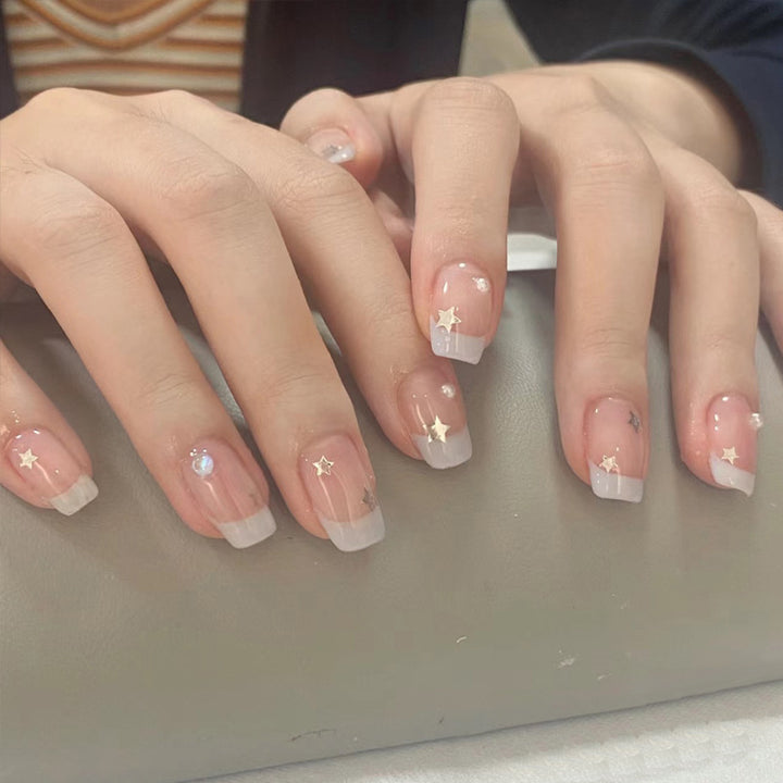 Stylish Press-On Nail Set with Elegant Floral Accents Kalsten