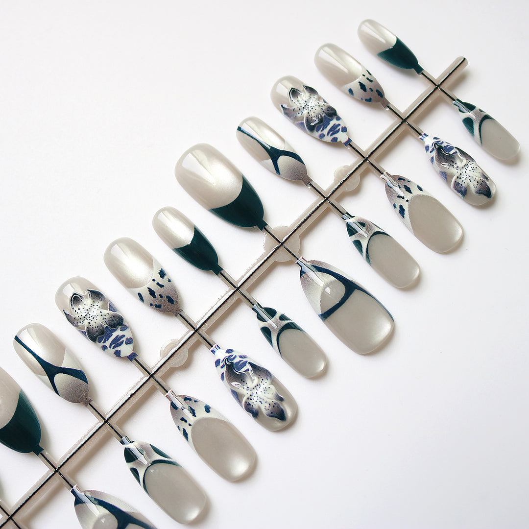 Artistic Floral Nail Art Set Kalsten