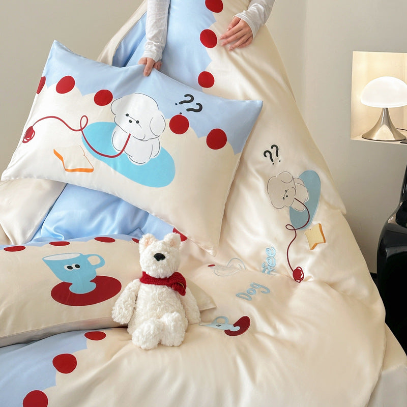 Reversible cotton bedding set with cute dog motif and polka dot border