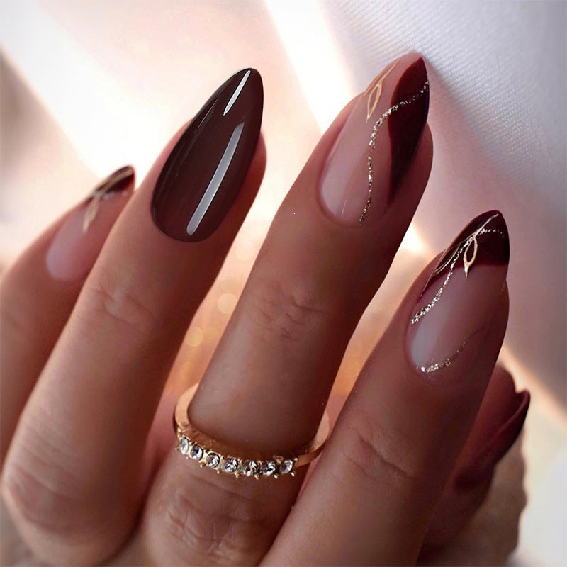 Nail set with glossy finish and elegant designs Kalsten