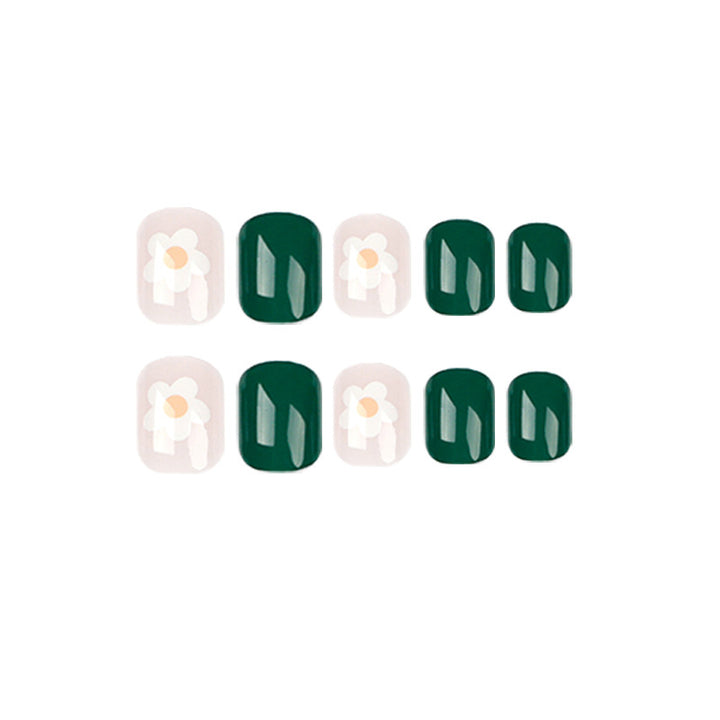 Artful Nail Art in Floral Design Kalsten