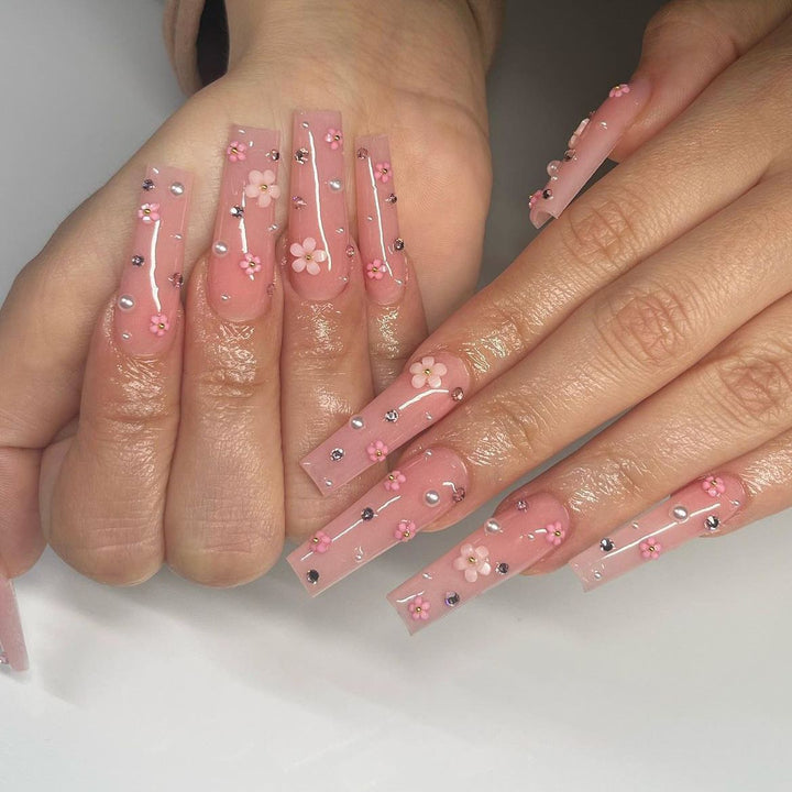Decorative Long Press-On Nail Set with Floral Accents Kalsten