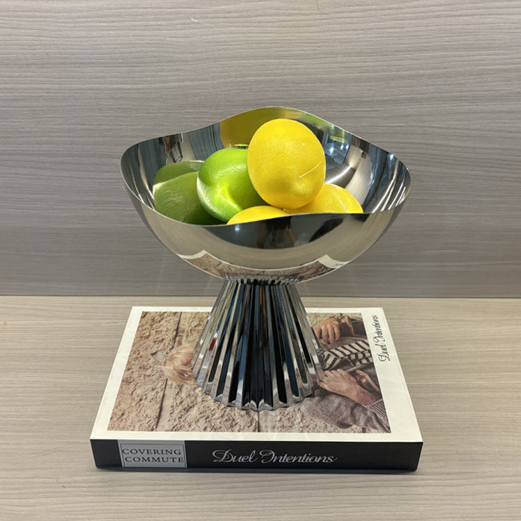Elegant Metallic Centerpiece